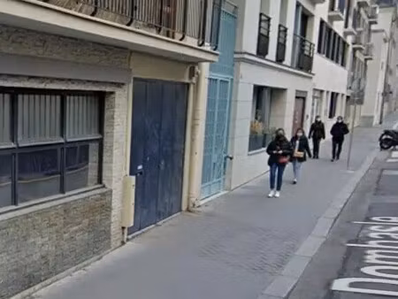 location commerce paris 75015 135m²
