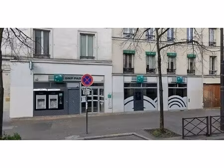 location commerce paris 75018 315m²