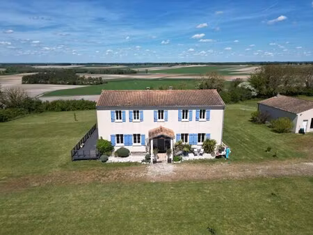 belle maison familiale avec vues magnifiques