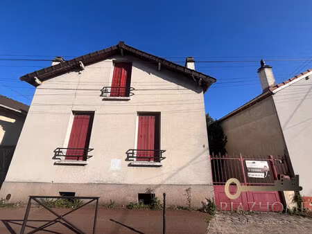 maison le bourget 4 pièce(s) 70 m2