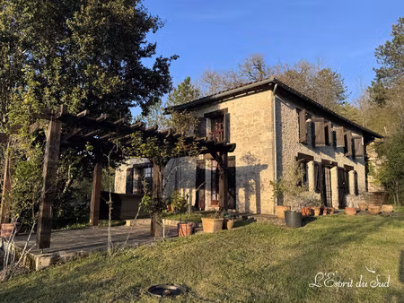 jolie maison de campagne avec terrain
