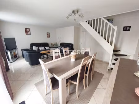maison plaisir 6 pièce(s) 104 m2