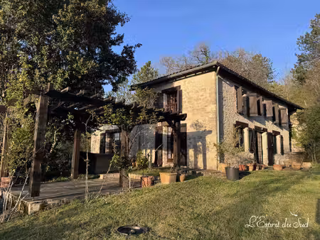 jolie maison de campagne avec terrain