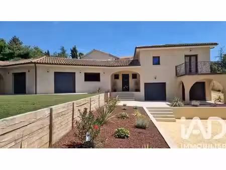villa de luxe de 7 pièces en vente saint-martin-la-plaine  france