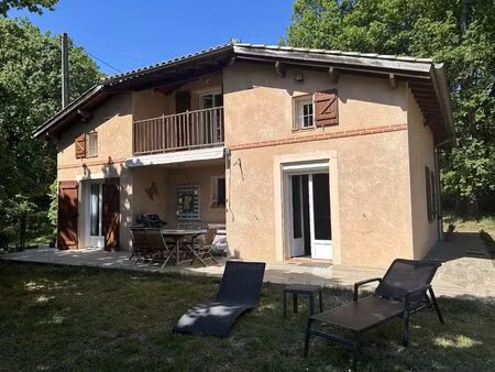 maison familiale de 3 chambres sur 5 hectares avec champs et bois – sérignac  tarn-et-garo