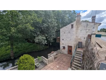 vente maison 2 pièces 57 m² à magne (79460)  65 000 €