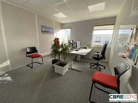 location bureau saint-paul-lès-dax 752 m²
