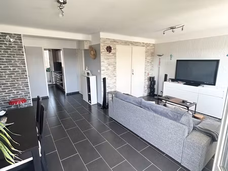 appartement t3 66 47(carrez) + cave privative