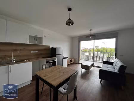 appartement à louer 2 pièces 39.45 m² - avrillé (49) - 690€