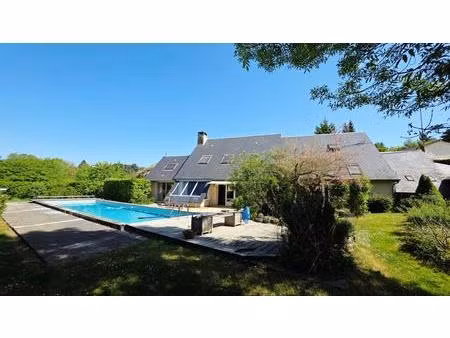 maison 7 pieces 4 chambres piscine garages atelier