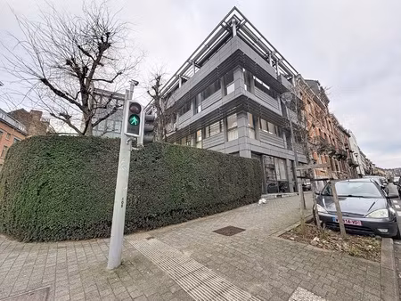 appartement te huur in sint-jans-molenbeek met 2 slaapkamers