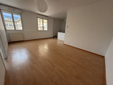 limoges hypercentre - appartement t2 avec parking en sous-so