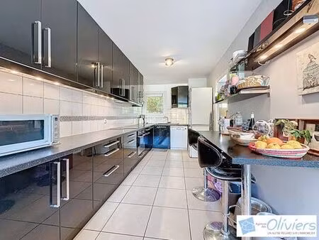 maison de 4 chambres de luxe en vente à voisins-le-bretonneux  france
