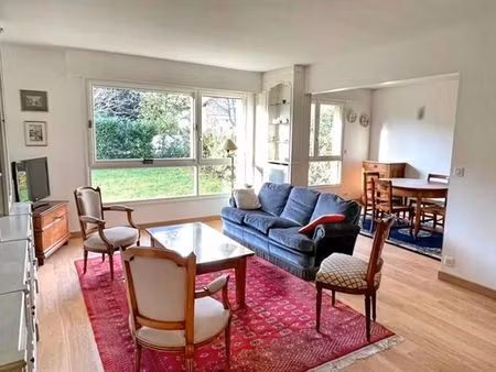 appartement de 2 chambres de luxe en vente à chatou  france