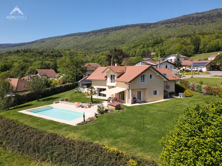 maison 6 pièces 198 m2