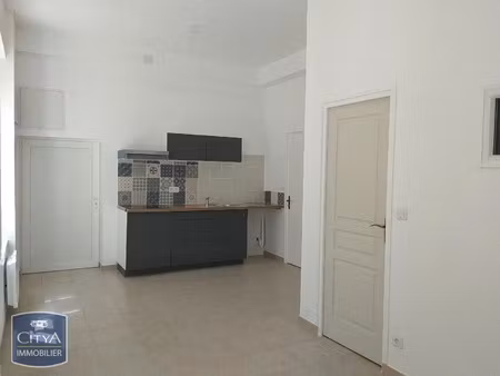 appartement à louer 2 pièces 31.95 m² - nîmes (30) - 460€