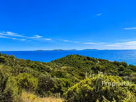 a vendre rayol canadel vue mer terrain d'exception – vue mer panoramique – permis purgé