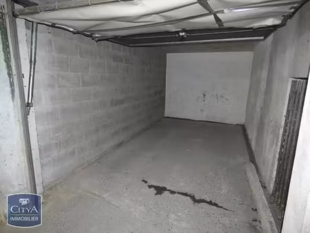 parking à louer - le cannet (06) - 105€