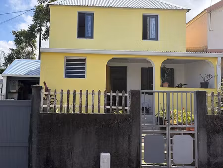 vente maison 5 pièces 95 m² à saint joseph (97480)  184 000 €