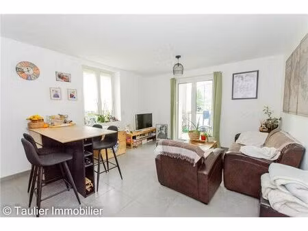 location appartement 3 pièces 52m² st hilaire du rosier 38840