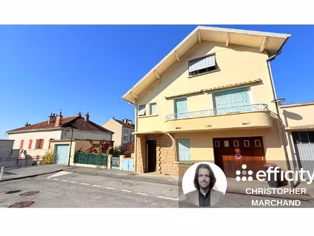 maison 8 pièces - 205 m²