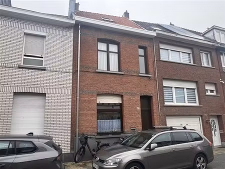 ruime woning met zonnige tuin!