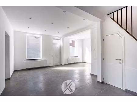 gerenoveerde woning in een rustige straat