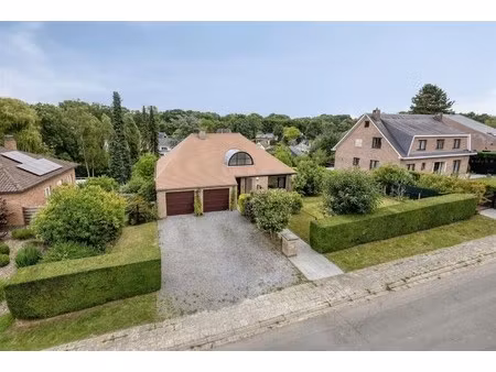 prachtige villa op 13a 84ca in rustige wijk