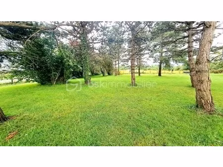 terrain de 1 361 m² à moisdon-la-riviere