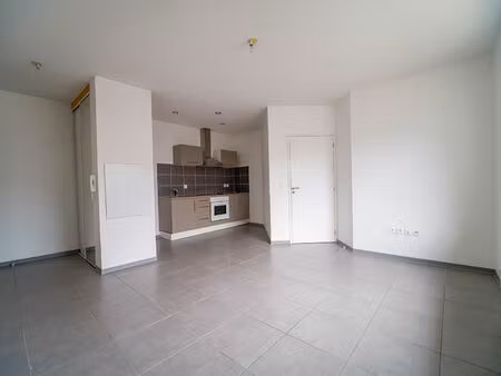 location appartement 2 pièces 44m²