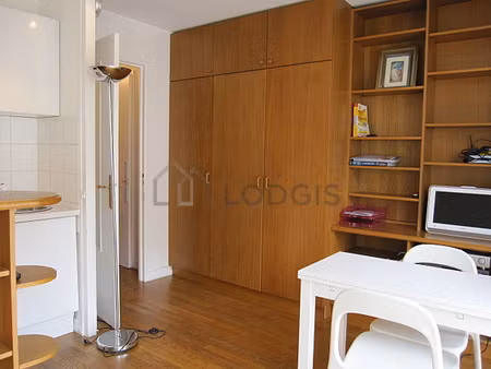 studio meublé avec ascenseur et concierge
