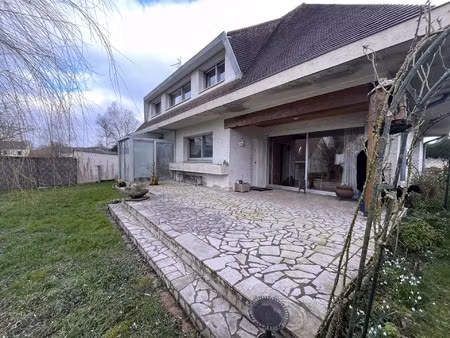 vente maison 5 pièces 162 m2 à bruyères-et-montbérault