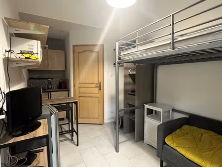 location appartement 1 pièce 10m² istres 13800