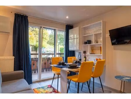 studio rénové au cœur des gets !