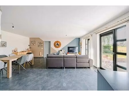 appartement te koop in saint-sauveur met 2 slaapkamers