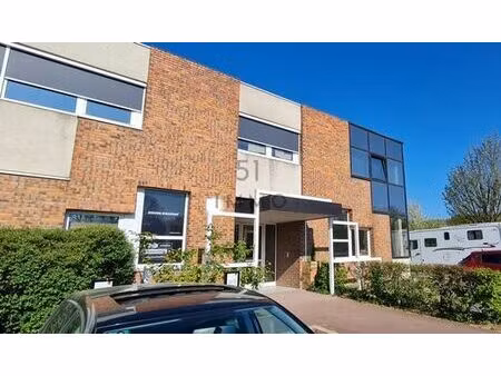 bureau prestigieux de 297 m2 en location - bièvres  île-de-france