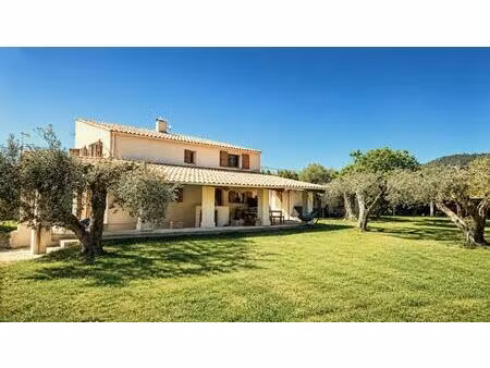 propriété de charme sur 5 000 m² zone ub