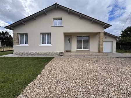 maison proche centre ville de montpon-menesterol 7 pièce(s) 139 m2