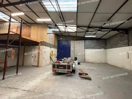 location local d’activités saint herblain 44800 400m²