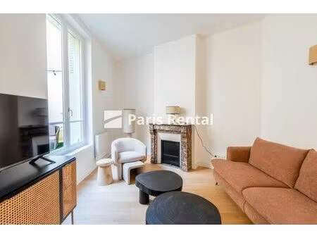 appartement de prestige de 56 m2 en location saint-germain  odéon  monnaie  paris  île-de-