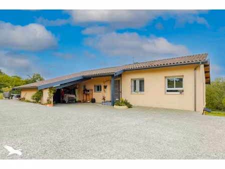 vente maison 7 pièces 161 m² à montjoie-en-couserans (09200)  249 999 €