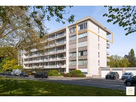 appartement te koop in wilrijk met 3 slaapkamers