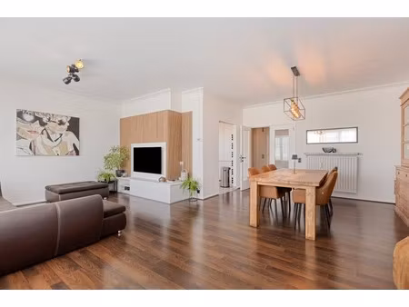 appartement te koop in wilrijk met 2 slaapkamers