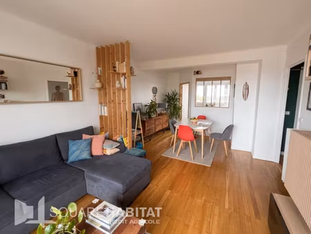 appartement t4 de 77 m² - rénové - garage