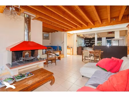 vente maison 9 pièces 243 m² à montegut (32550)  260 000 €