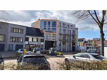 modern appartement met mooi uitzicht