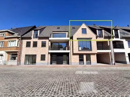 ruim nieuwbouw duplexappartement met 3 slpks | terras en autostaanplaats in ruiselede