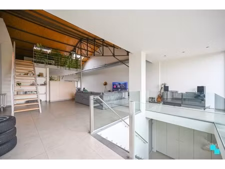 verrassend ruim duplex appartement in ooigem