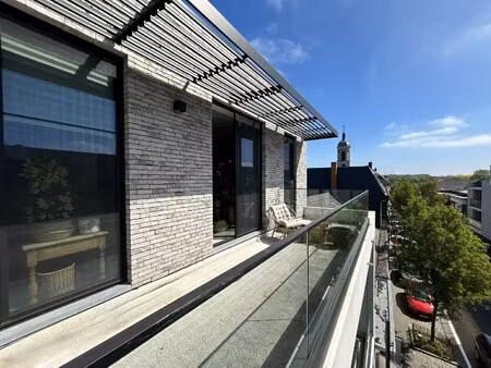 modern penthouse - 1slpk