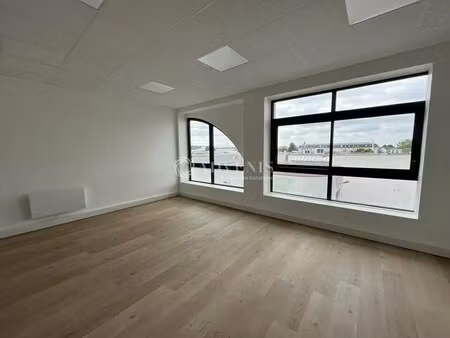 location bureaux 48 m²